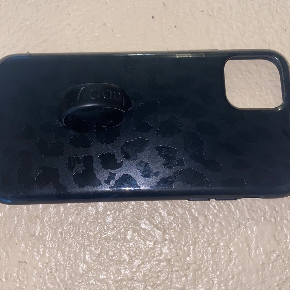 Black leopard Loopy case - Picture 3 of 8